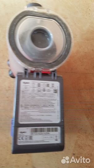 Беспроводной пылесос Dyson V7