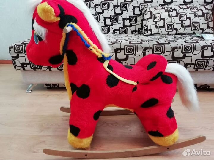 Детская качалка лошадь