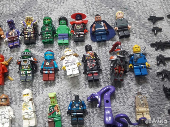 Lego фигурки 30 шт и детали+оружия
