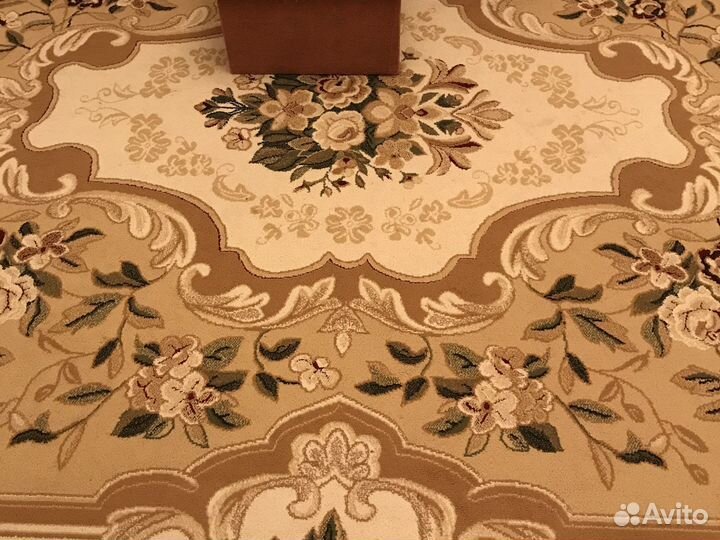 Ковры б/у размер 3-5 м