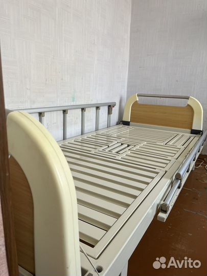 Медицинская кровать для лежачих больных бу