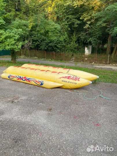 Надувной 10 местный банан DMT