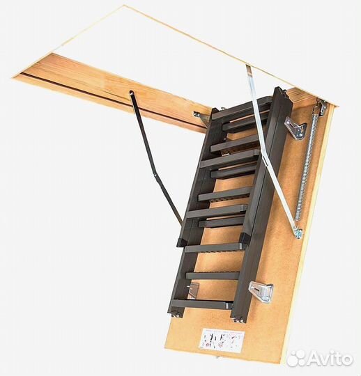 Чердачная складная лестница