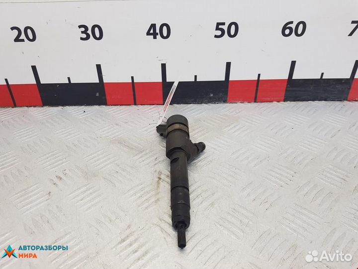 Форсунка Renault Laguna 2 рест. 2006 8200389369