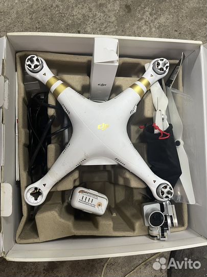 Phantom 3 Квадракоптер на запчасти