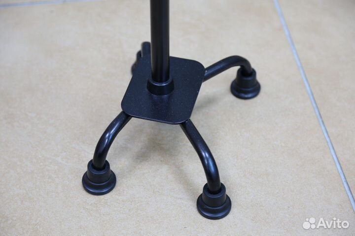 Трость с квадратной опорой