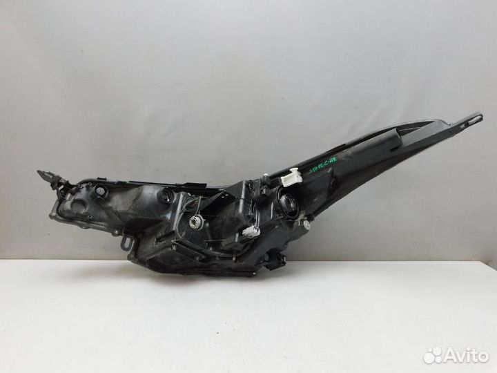 Фара правая Toyota C-HR