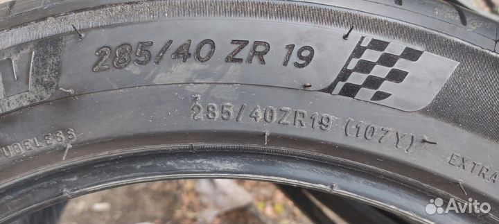 Michelin Pilot Sport 4 285/40 R19