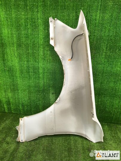 Крыло переднее правое toyota crown
