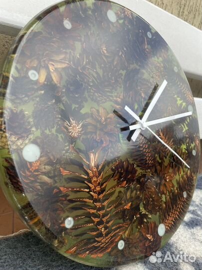 Часы настенные с шишками