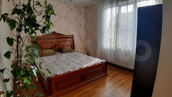 2-к. квартира, 90 м², 2/3 эт.