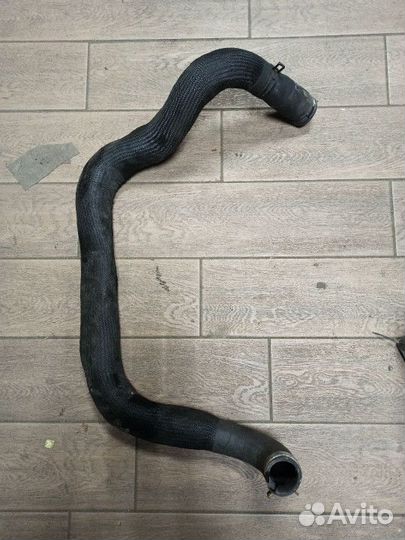 Патрубок интеркулера Jeep Cherokee KJ 2006