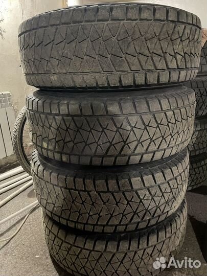 Bridgestone Blizzak DM-V2 265/70 R16