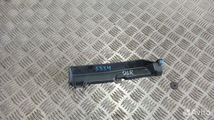 Накладка стойки лобового стекла правая Man Tgl Tgm