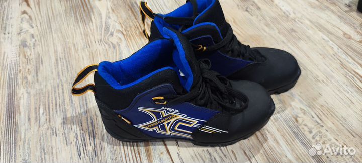 Лыжные ботинки