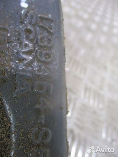 Кронштейн передней рессоры левый Scania 1739454