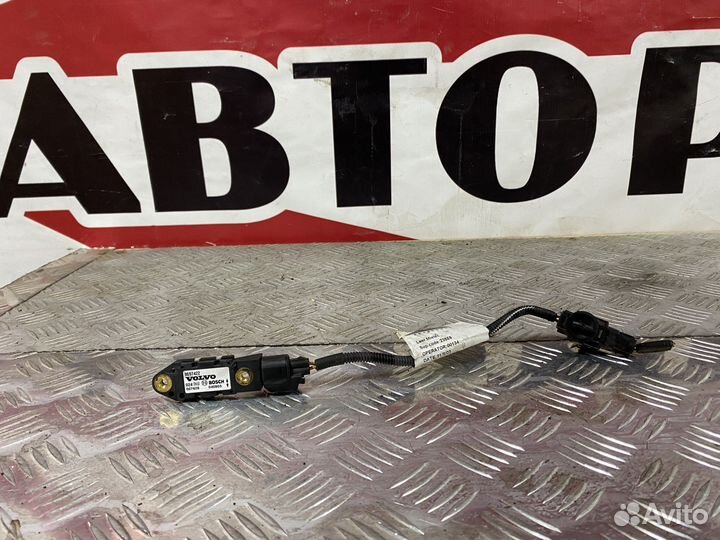 Датчик удара Вольво хс90