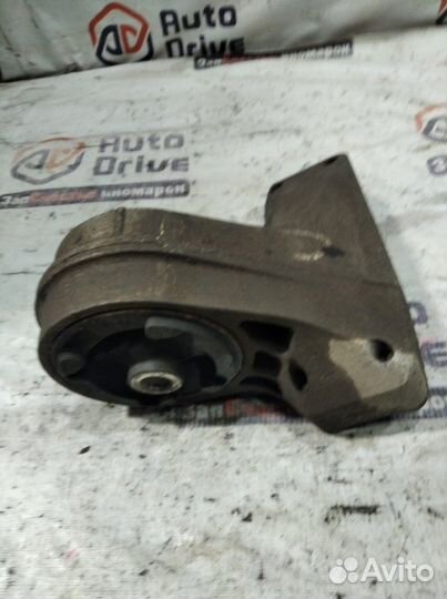 Подушка двигателя задняя Chevrolet Captiva C100