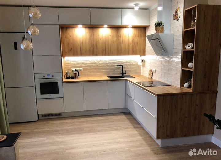 Кухня в потолок на заказ в Ялте