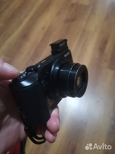 Компактный фотоаппарат Sony cyber shot DSC-H90