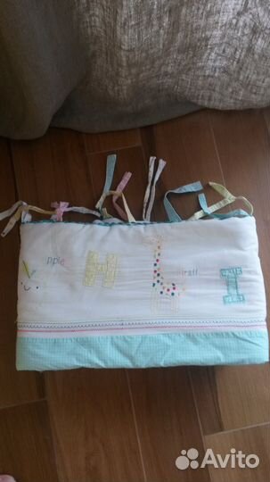 Бампер Mothercare на детскую кроватку