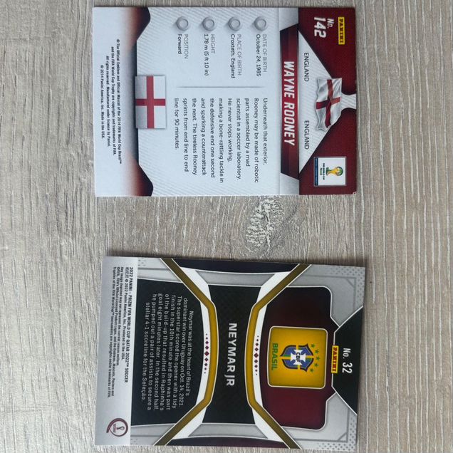 Футбольные карточки panini