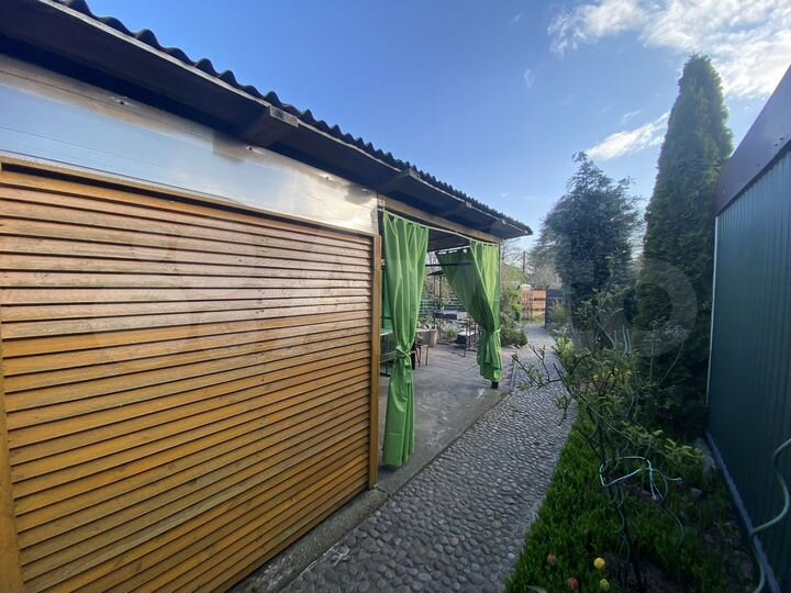 Дом 15 м² на участке 2 сот.