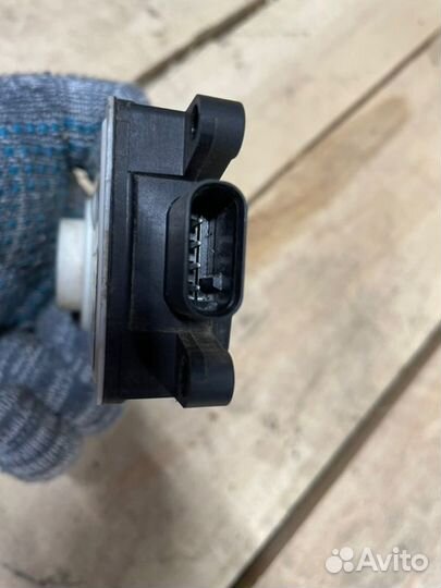 Моторчик жалюзи радиатора Bmw 6 G32