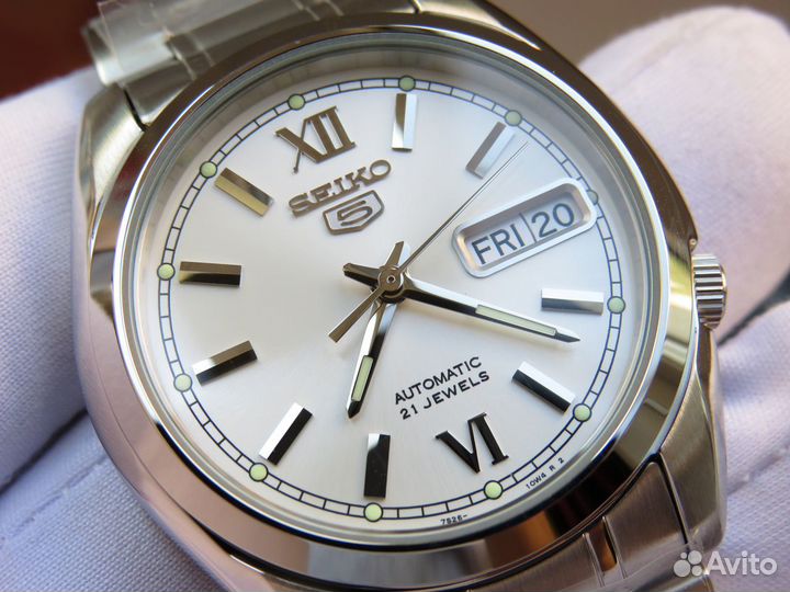 Часы Seiko (Сейко) 5 Automatic White Dial