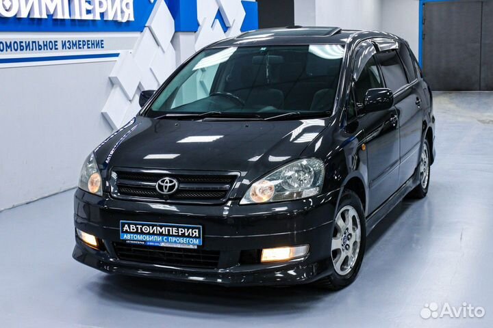 Toyota Ipsum 2.4 AT, 2001, 260 000 км