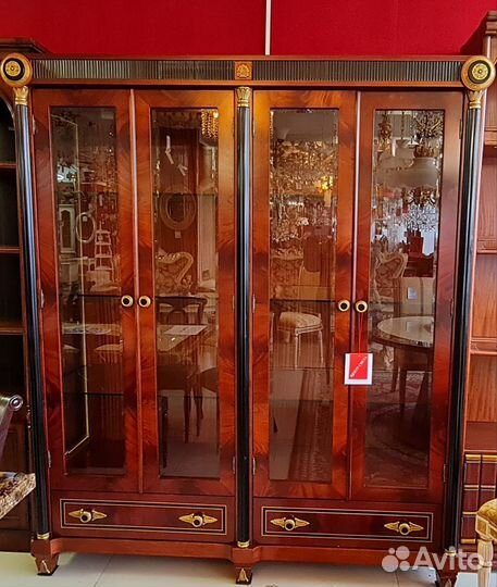 Витрина в стиле Mariner