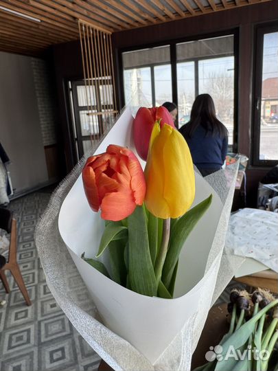 Тюльпаны к 8 марта