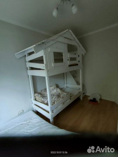 Кровать чердак из массива