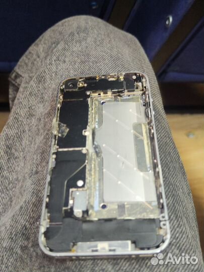 iPhone 4, 16 ГБ