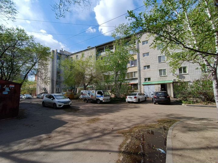 4-к. квартира, 76 м², 1/5 эт.
