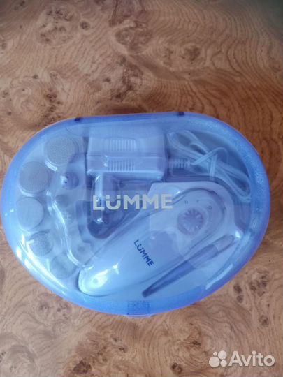 Маникюрный и педикюрный набор