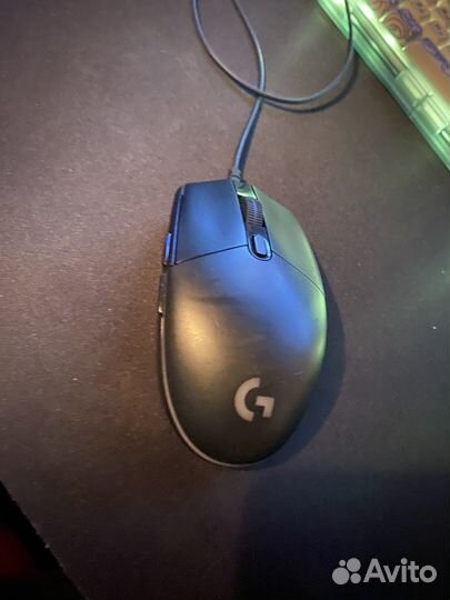 Игровая мышь logitech g102 в отличном состояние