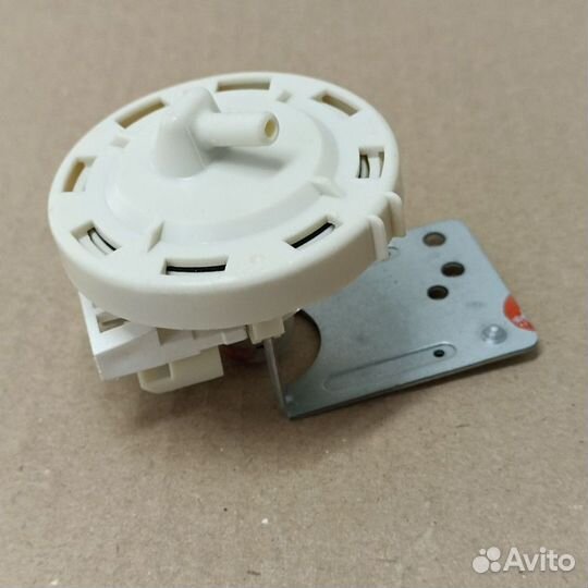 Прессостат (датчик уровня воды) для стиральной маш