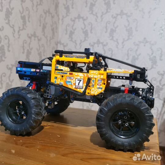 Lego Technic 42098, 42099