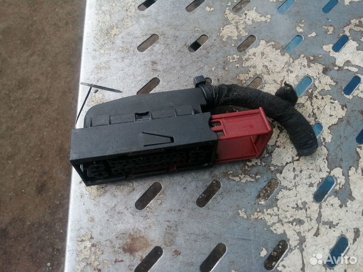 Разъем блока ABS Opel Astra H Zafira B