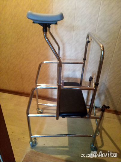 Ходунки для взрослых с колесами