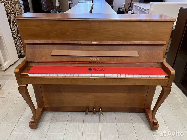 Пианино Petrof P 118 D1, 2007 год