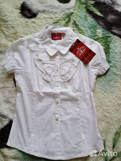 Новая школьная блузка
