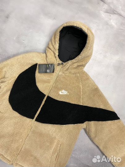 Зимняя куртка шерпа Nike