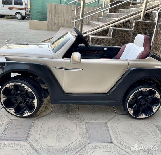 Детский электромобиль