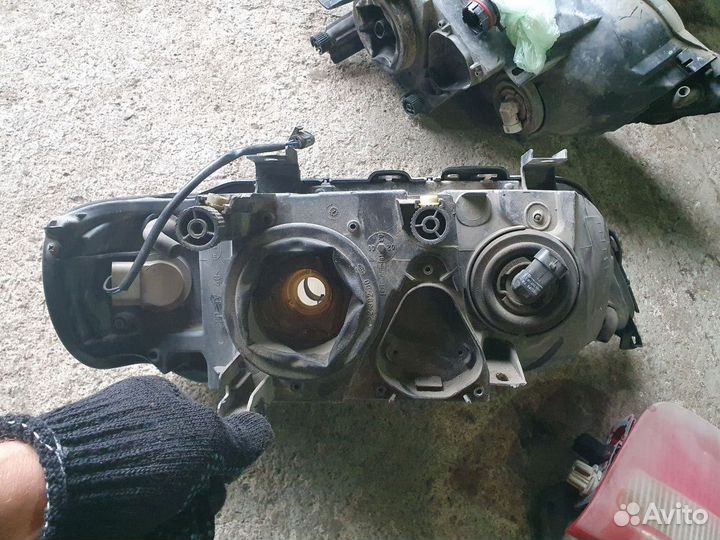 Фонарь передний левый BMW E53 дорест