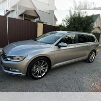 Volkswagen Passat 1.8 AMT, 2016, 126 000 км, с пробегом, цена 2 100 000 руб.