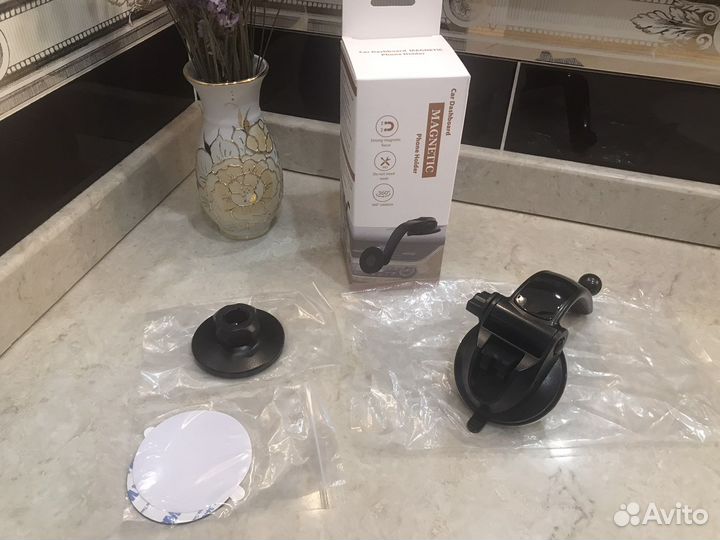 Держатель для телефона в машину