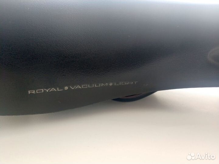 Велосипедное седло широкое гелевое Selle Royal