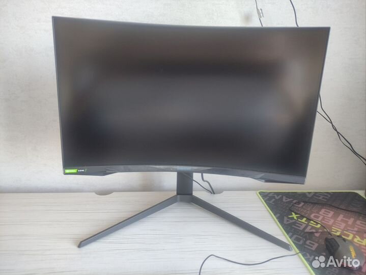 Samsung Odyssey G7 27 C27G75tqsi 2560x1440 240 Гц